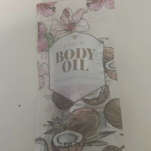 Bolero hibiscus flower and coconut body oil